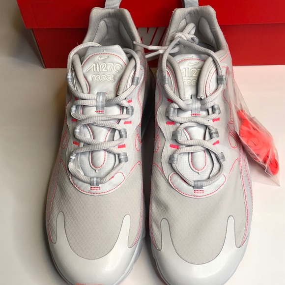 Nike Air Max 270 Special Edition Men Size 10 White & Pink Sneakers Running Shoes - Picture 3 of 6